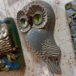 スウェーデンJie Gantoftaのフクロウ陶板。大きな目と愛らしいフォルムは、お部屋のアクセントに