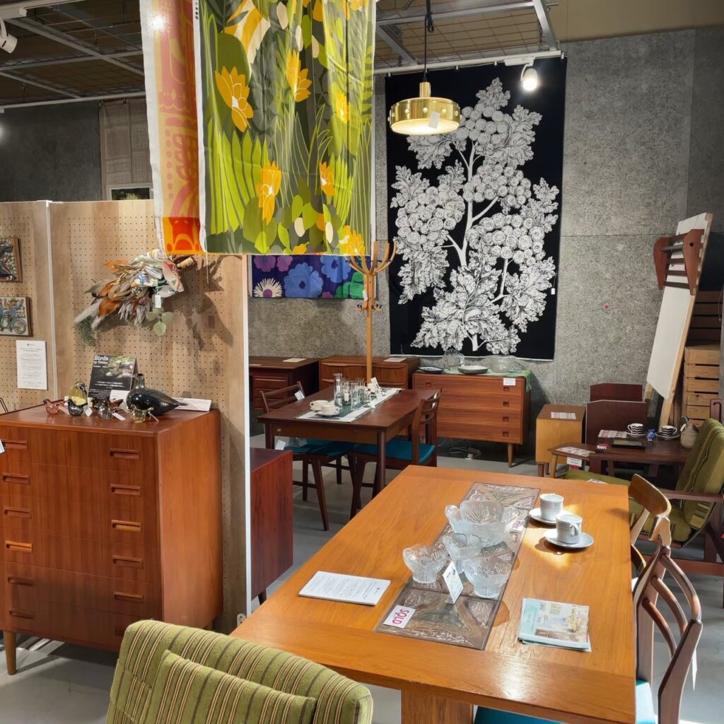 北欧インテリアフェア vol.09 会場の様子 北欧インテリアフェア vol.11 「ヴィンテージ北欧家具で整える、冬のあたあかい暮らし」 apetera presents