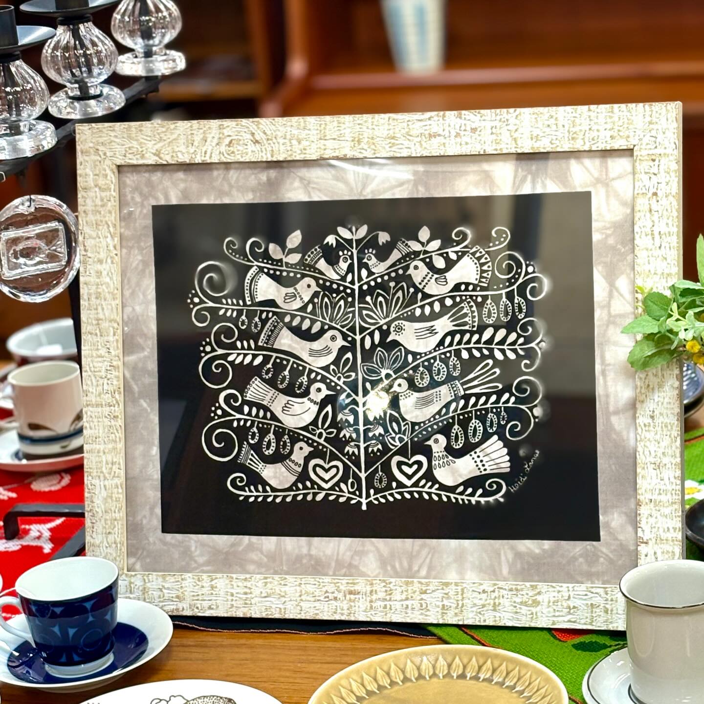 スウェーデンのハイジ新作アートがアペテラに。優しい空気の「バ｜ヴィンテージ北欧家具、インテリア アペテラ 仙台パルコB1F