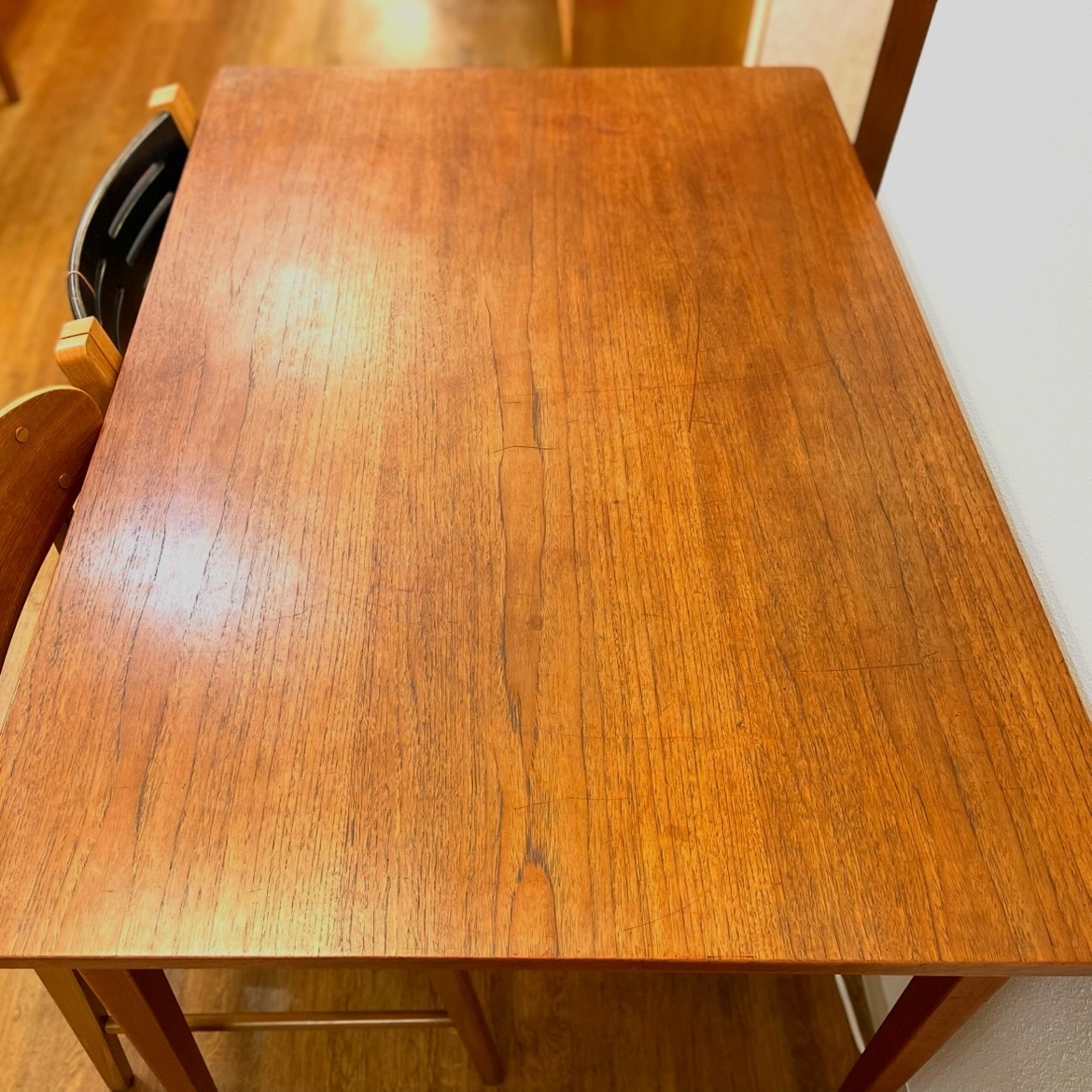 デンマーク名作ヴィンテージダイニングテーブル。チーク材製、伸|ヴィンテージ北欧家具、インテリア アペテラ 仙台パルコB1F